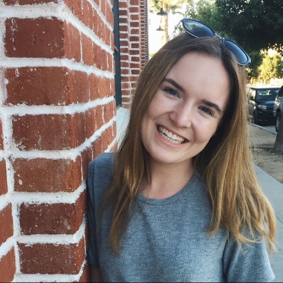 Meet your Posher, Caroline - Picture 1 of 1